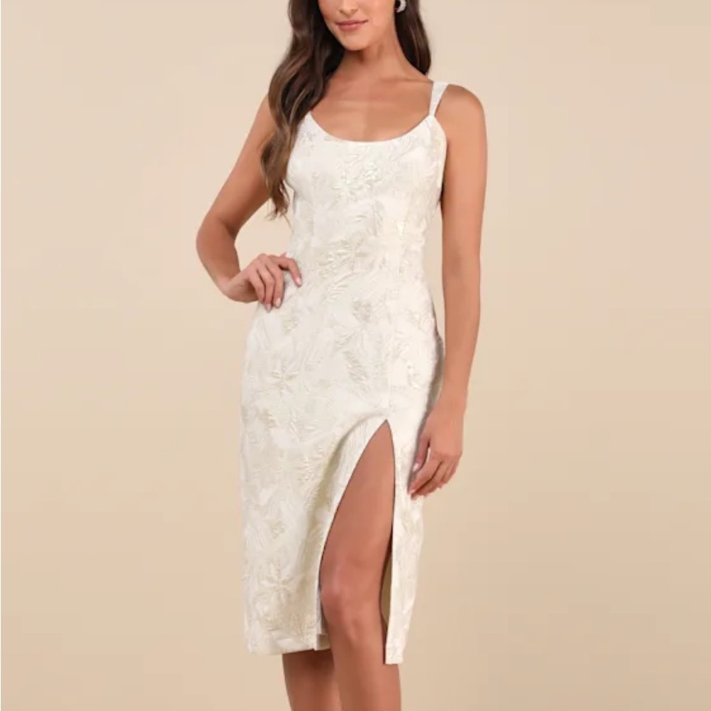 Lulu’s Immaculate Chicness midi dress